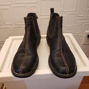 Clark’s Bendables Leather Ankle Boot